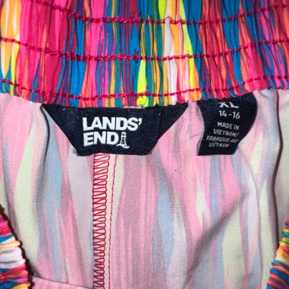 Lands End athletic shorts - Picture 3 of 3